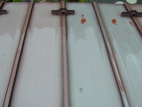 トタン屋根塗装　高圧洗浄